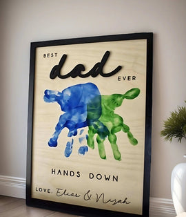 New Arrival: Personalized Wooden Sign with Laser Engraved Handprint & Custom Message – A Warm Decor for Family Homes & Nurseries