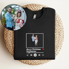 Family portrait custom embroidered sweatshirt hoodie, happy family - Tiuous